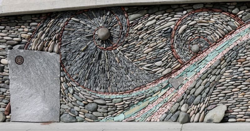 stone-wall-art-by-andreas-kunert-and-naomi-zettl