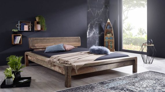 Postele z masívneho dreva pre pohodlný spánok